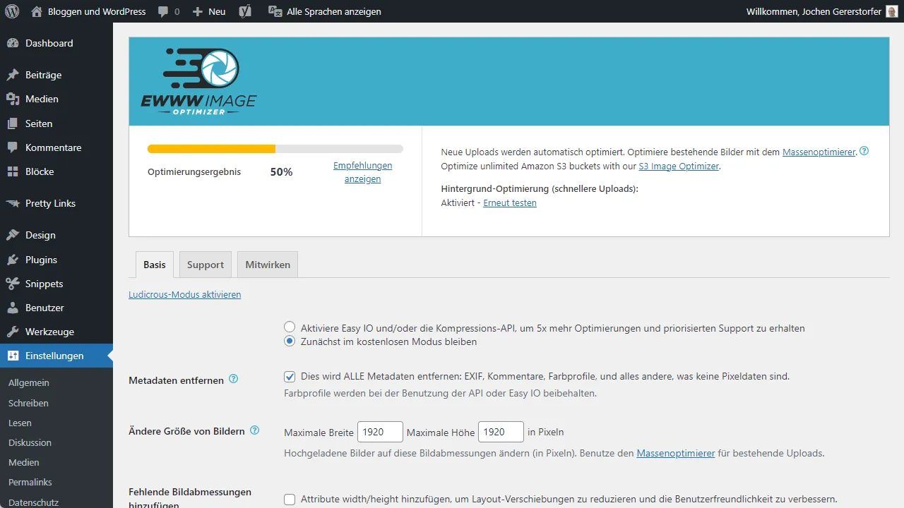 Screenshot of the EWWW Image Optimizer dashboard.